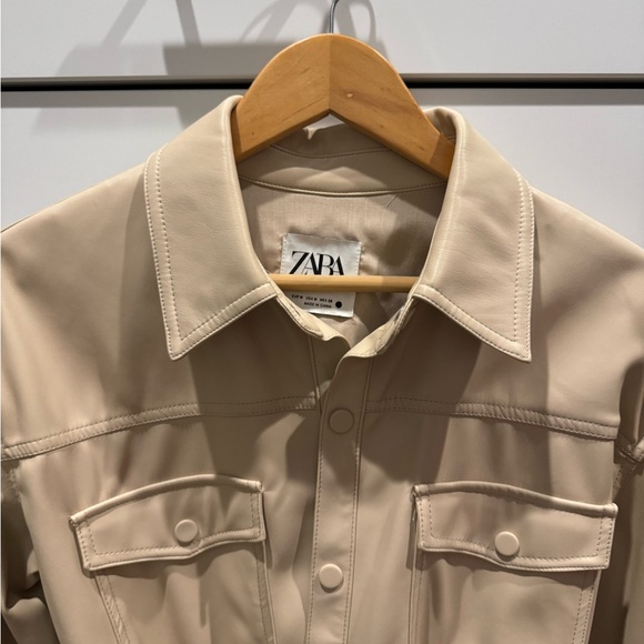 Leather jacket - Picture 2 of 3